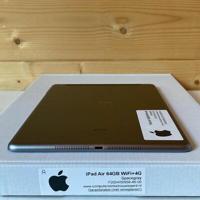 nieuwstaat Apple iPad Air 9.7" 64GB zwart WiFi (4G) + 12 maanden garantie